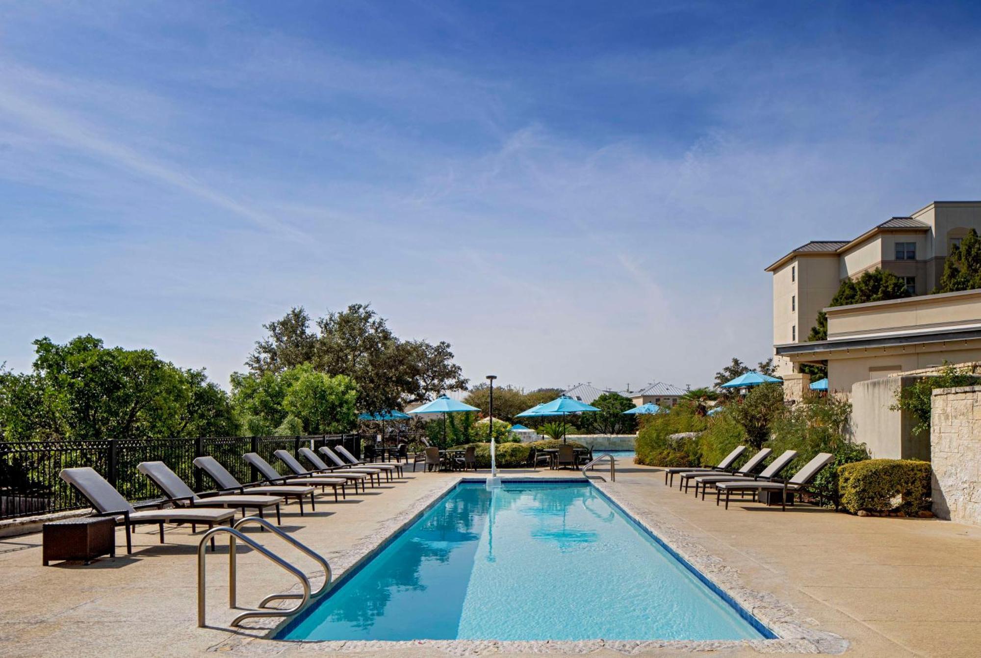 Hilton San Antonio Hill Country Hotel Exterior foto